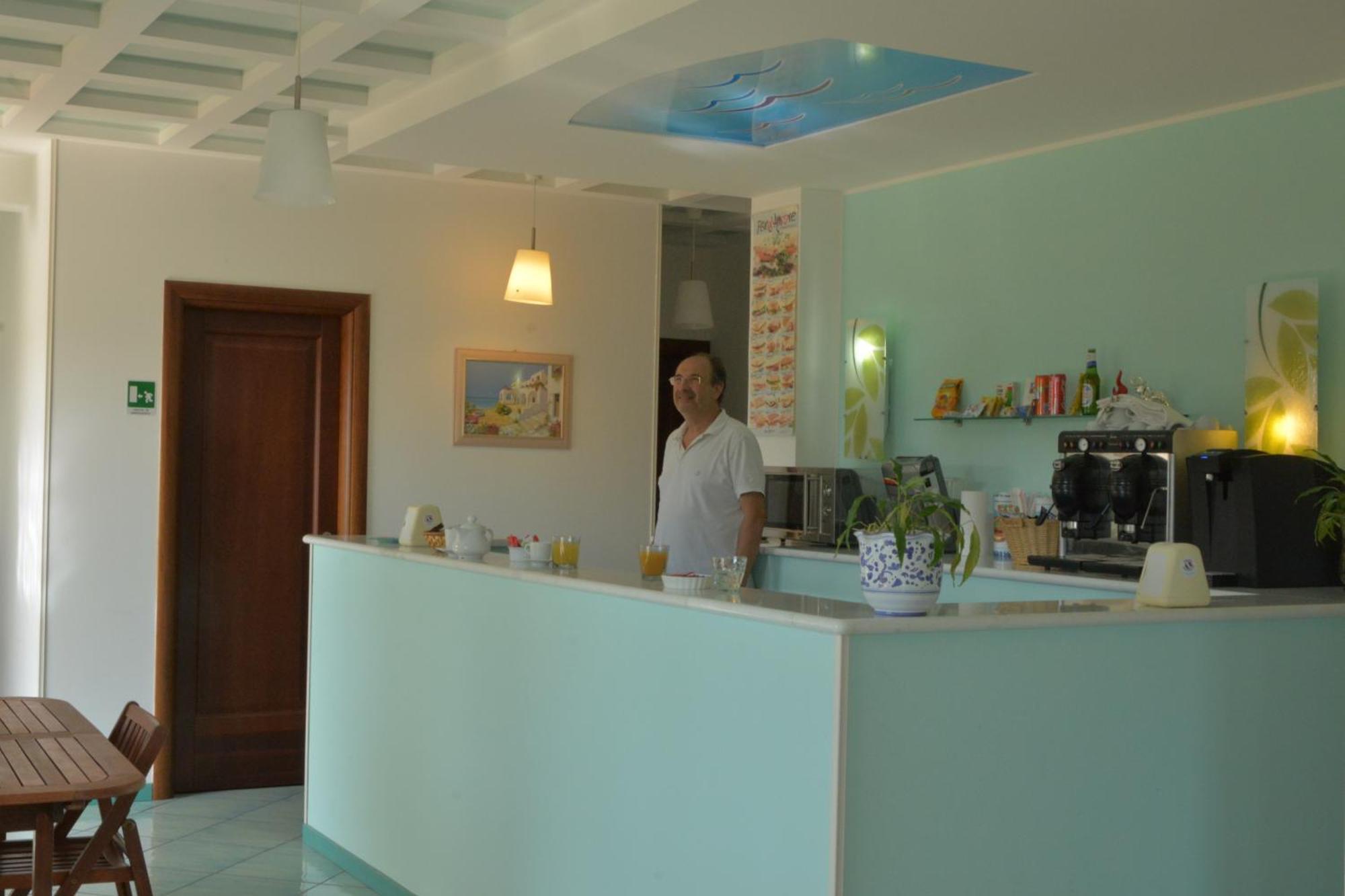 Larus Hotel Sangineto Luaran gambar