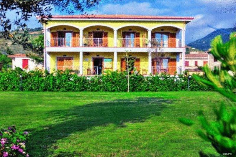 Larus Hotel Sangineto Luaran gambar