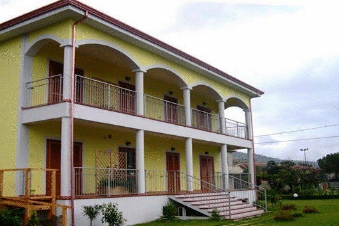 Larus Hotel Sangineto Luaran gambar